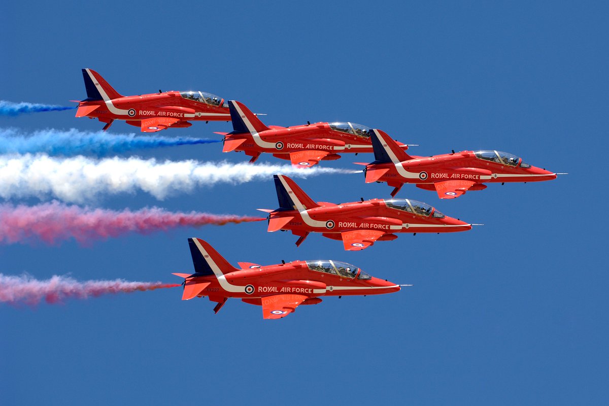 bfcyprus's tweet photo. Looking forward to welcoming the @rafredarrows to #Cyprus on Tuesday 28 Sept when they will briefly stop over in @RAFAkrotiri on their way to the United Arab Emirates. Weather permitting they should pass over Episkopi at around 16:10 local time, so be sure to look out for them. https://t.co/x5Xzyh290p
