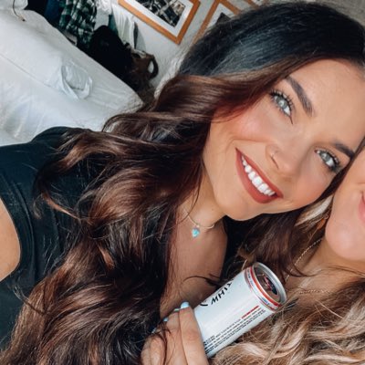 caitlyn_glisson's tweet photo. #NewProfilePic https://t.co/nzH7qZYZ8r