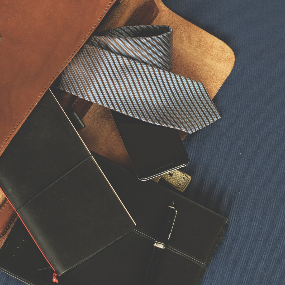 Koken is excited to bring you wide range of Leather Bags and Accessories. At Koken we believe that quality makes a Brand. We choose from the finest quality of raw materials available. We take great pride in product quality