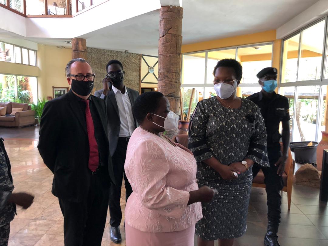 i_kagoya's tweet photo. Plan and legislate with children in our mind the Rt.Hon Prime Minister @RobinahNabanja urges government and stakeholders at the launch of #WVUStrategy #IttakesAworld @Parliament_Ug @UNICEFUganda @NPA_UG @MinofHealthUG @Mglsd_UG @WorldVisionEARO https://t.co/n14mJdfDx7