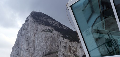 SolaCure's tweet photo. Sola-Cure blinds are ideal for air traffic control towers. We supplied the tower at one of the world's most iconic airports:

The Rock Of Gibraltar https://t.co/ExUPAf7r5X