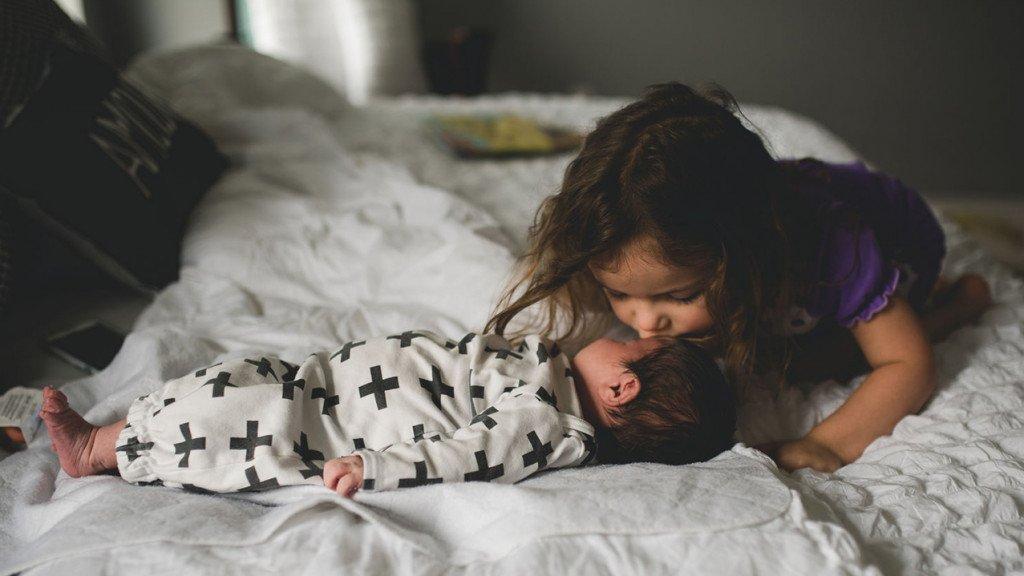 How to tackle double bedtime when you’re alone with a toddler and a baby todaysparent.com/toddler/toddle…