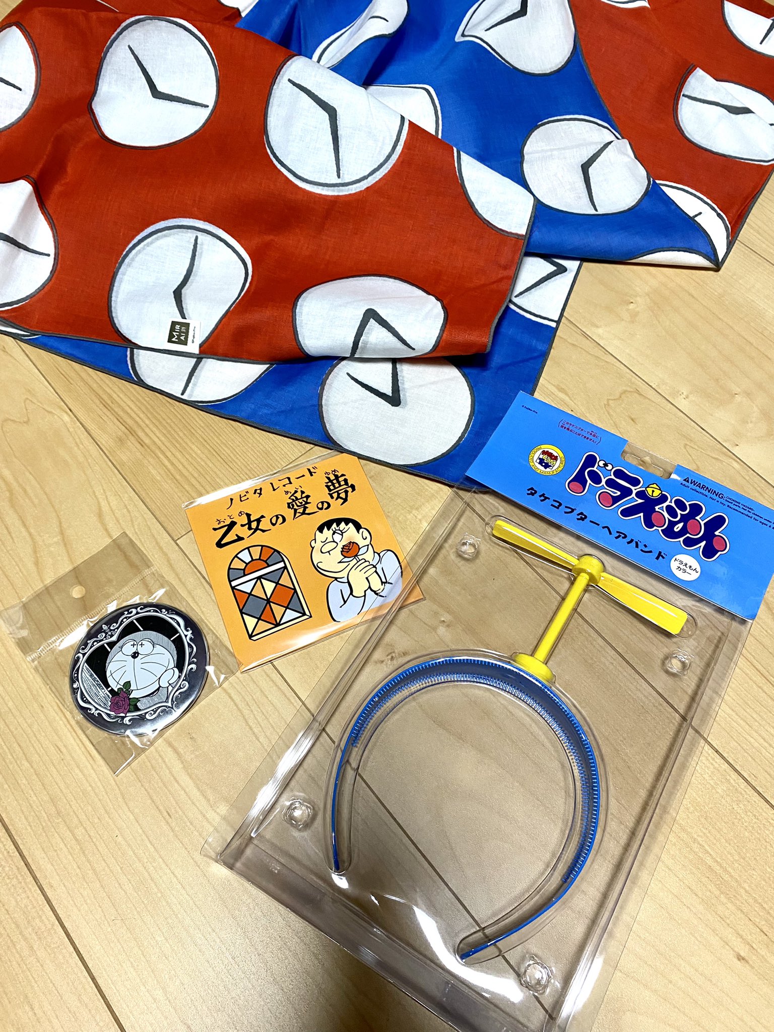 イキアキ 旧作派 原作派の方が アーティスト作品には興味ないと 言ってるの見かけたけど たしかにそれはわしも同感なところはある そんな方に朗報 グッズ売り場に藤子不二雄ミュージアム限定グッズコーナーがあるのです わしは基本そこロックオン