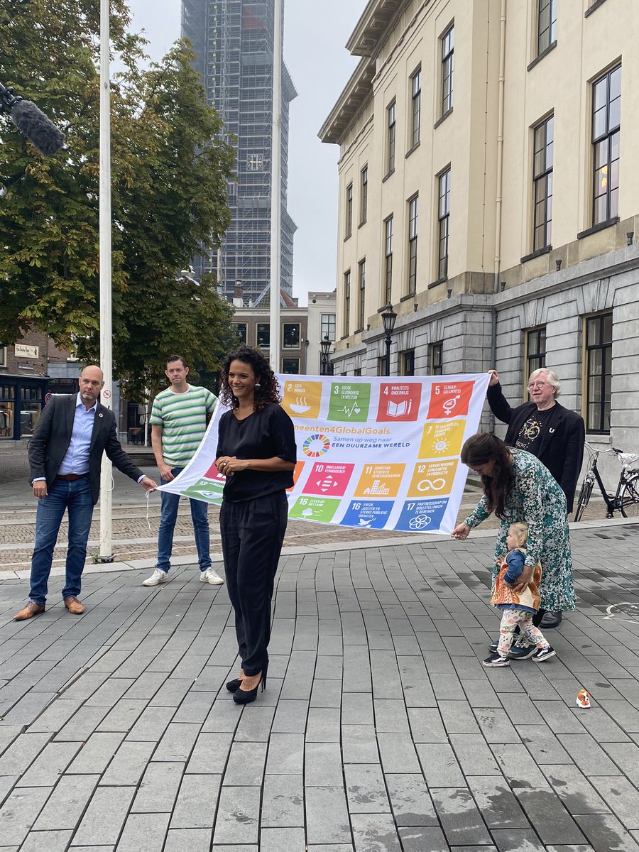 Extra zichtbaarheid vandaag en morgen op de actiedagen @Utrecht rond de duurzame werelddoelen van de VN! Op naar een nog gavere,groenere,gezondere wereld #togetherfortheSDGs #samenvoordesdgs #sdgactiondays2021 #utrecht4globalgoals