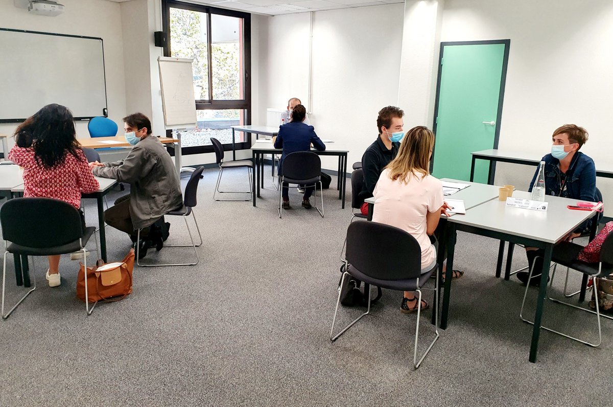IRAdeLyon's tweet photo. Forum des métiers à l'IRA de Lyon : aujourd'hui les élèves de la promotion Nina Simone rencontrent leurs collègues déjà en poste pour une journée placée sous le signe du partage d'expérience. #fonctionpublique https://t.co/NY3RUGNptK
