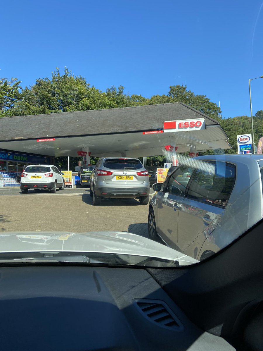 Tom Drew tweet media