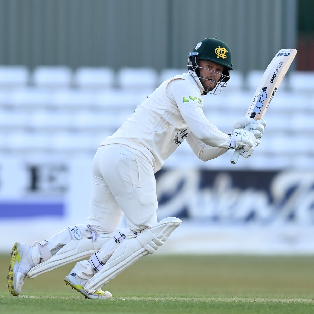 TrentBridge's tweet photo. PARTNERSHIP | Slater (26*) and Duckett (29*) bring up a stand of fifty for the second wicket.
It arrives in 82 deliveries, and Notts are 59 for one, needing another 115.
Watch #NottsvYorks on Trent Bridge Live 👉 https://t.co/1iEGBxoQPz https://t.co/igKojGgzTj