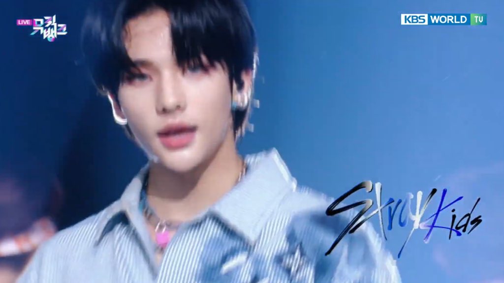crunchsereal_'s tweet photo. ik @hyunjinicorns https://t.co/FOyIQImQOy