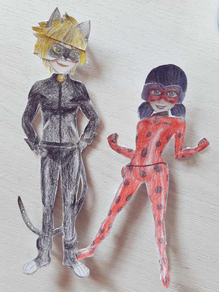 Ladybug & Cat Noir made out of PAPER 😱 Miraculous: Ladybug & Cat