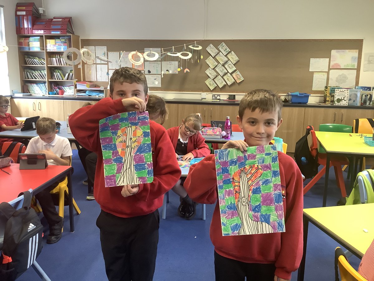 BalbeggiePS's tweet photo. P4-5 have been exploring hot and cold colours using pastels. We think they produced some really effective work - big thumbs up! @PKCEducation #exploringthroughart #pasteldrawings #learningtogether #artisfun #balbeggie https://t.co/ICVOL6yL0D