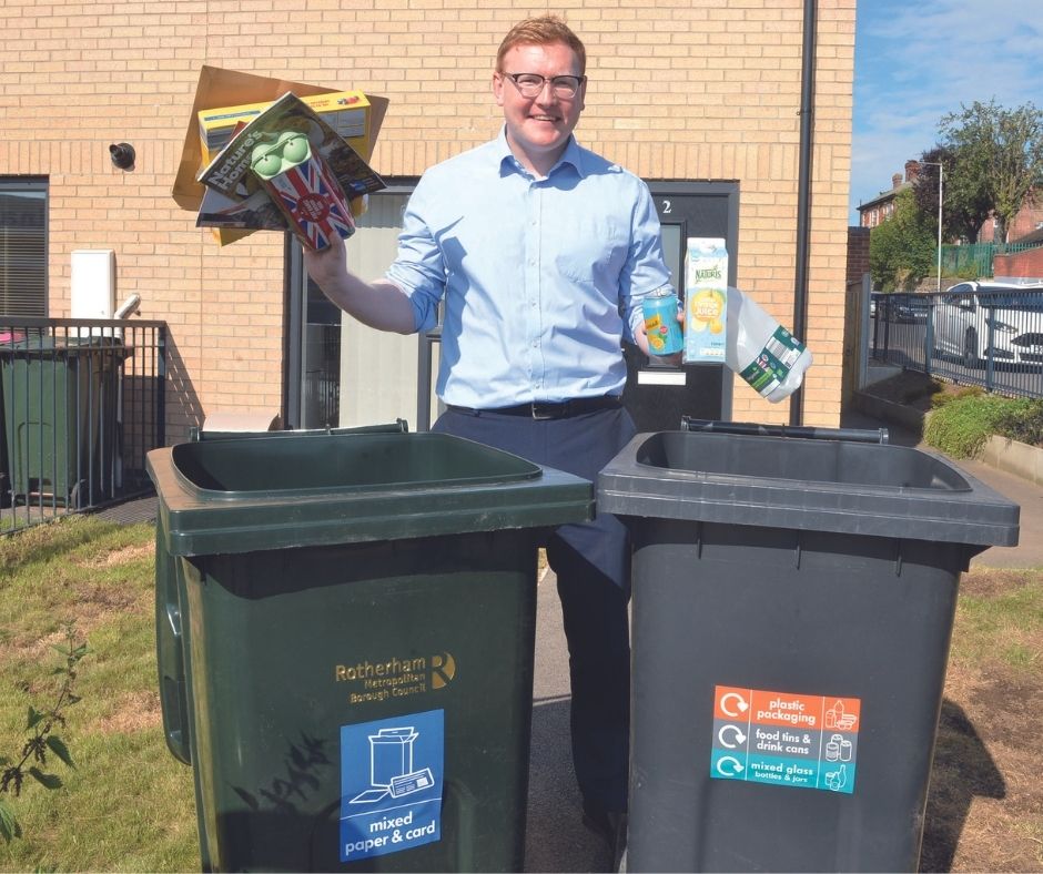 RMBCPress's tweet photo. It’s #RecycleWeek2021!♻️
Did you know that the cost of contamination has increased by 73%? This was due to the pandemic as many of us spent more time at home which generated in more general waste! More info➡️ https://t.co/K7y0TxjE6O
📷Photograph Credit: Rotherham Advertiser https://t.co/mdGqp25Ow9
