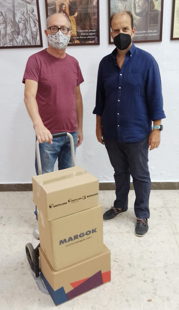 PasaporteSanta's tweet photo. Nuestra empresa en colaboración con @esenziasev y Papelería Salina donó ayer material escolar a la diputación de Caridad de @HermandadSJO . Estuvimos, estamos y estaremos con nuestro barrio. https://t.co/s4DoRd3DGs