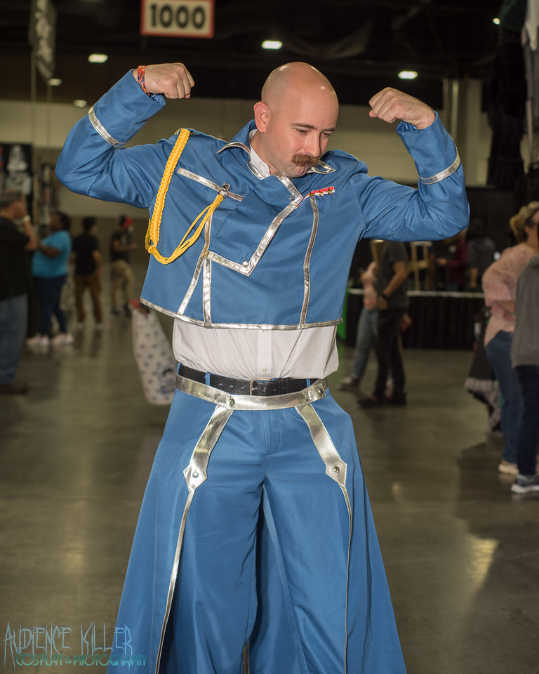 Fullmetal Alchemist Cosplay Armstrong