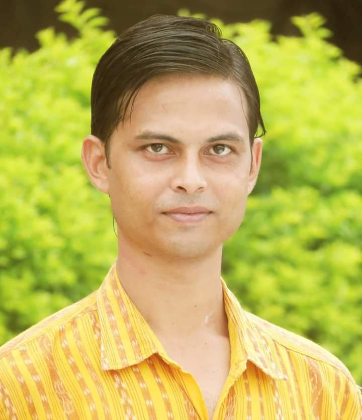 MaMa97018748's tweet photo. We lost a brave Reporter 🙏😢
#OtvReporter
#ArindamDas
#RipArindam 🙏😭
Pray For his family 🙏😭 https://t.co/6ZksK5PANg