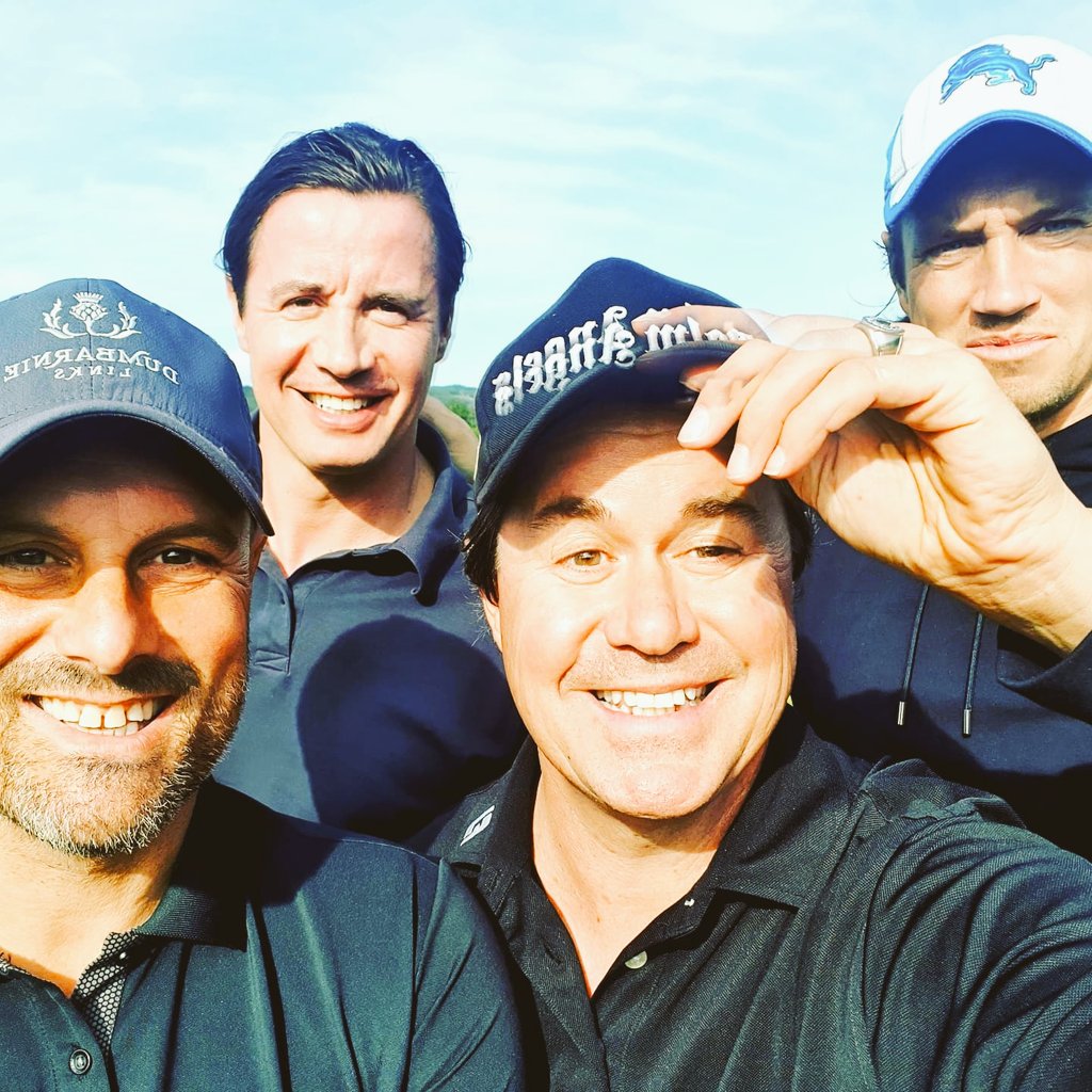flowersmeller's tweet photo. Quality @astonmartin โณ day at #celticmanor and cap literally off thanks to @vernonkay
@Richard_Wheat the โ@DFletcherSport inches from an ace! #golf #dreamteam #countback https://t.co/169GMHcr5B