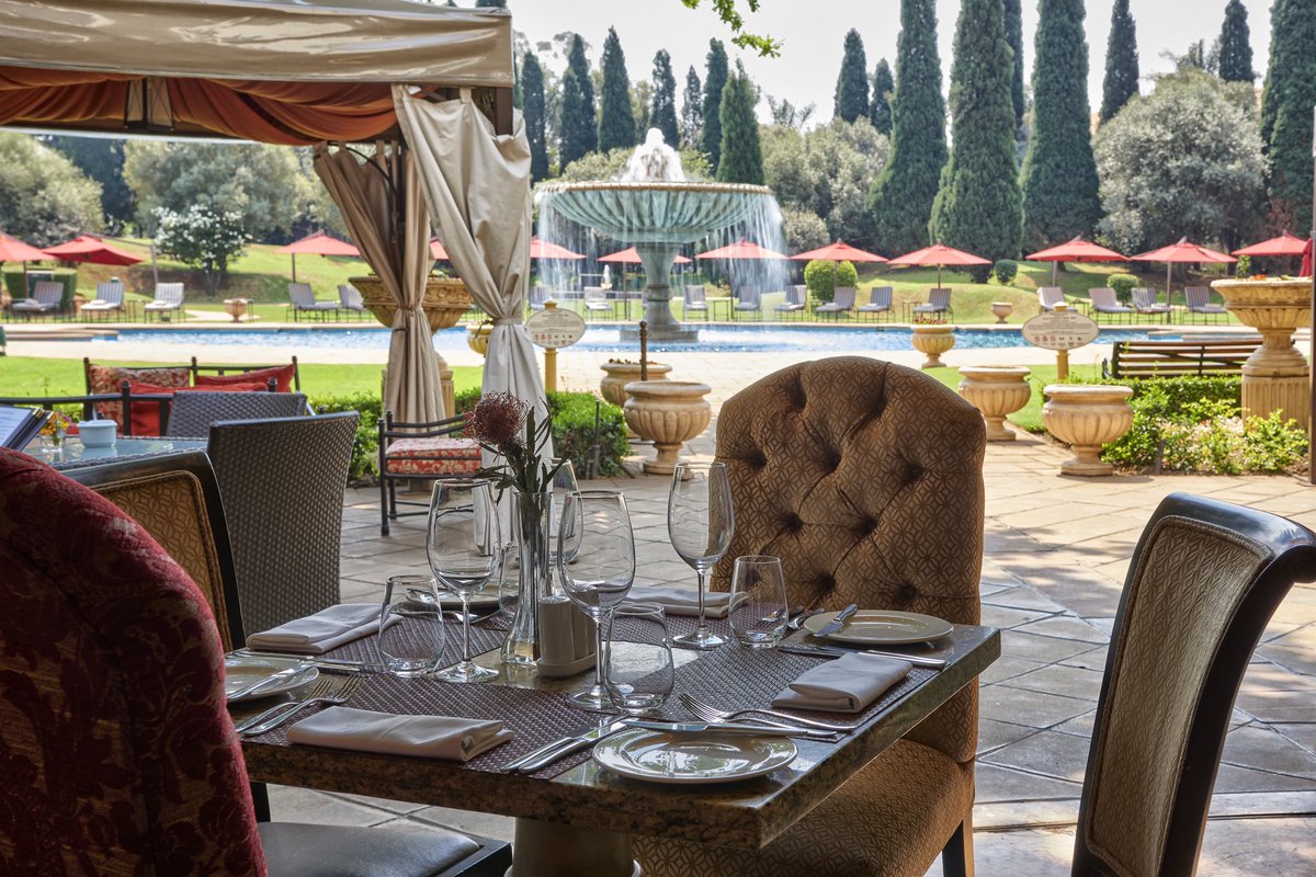 platinumgoldSA's tweet photo. Win with @PlatGoldRadio and @EmperorsPalace  #ThePalaceOfDreams

Stand a chance to win a 1 night stay for 2 at the D’oreale Grande Hotel incl. breakfast 
or
One of 4 x R800 dinner vouchers at any Emporium Restaurant

To enter visit https://t.co/vatwvZd6bN and click on win #prize https://t.co/l0PIxSNvr4