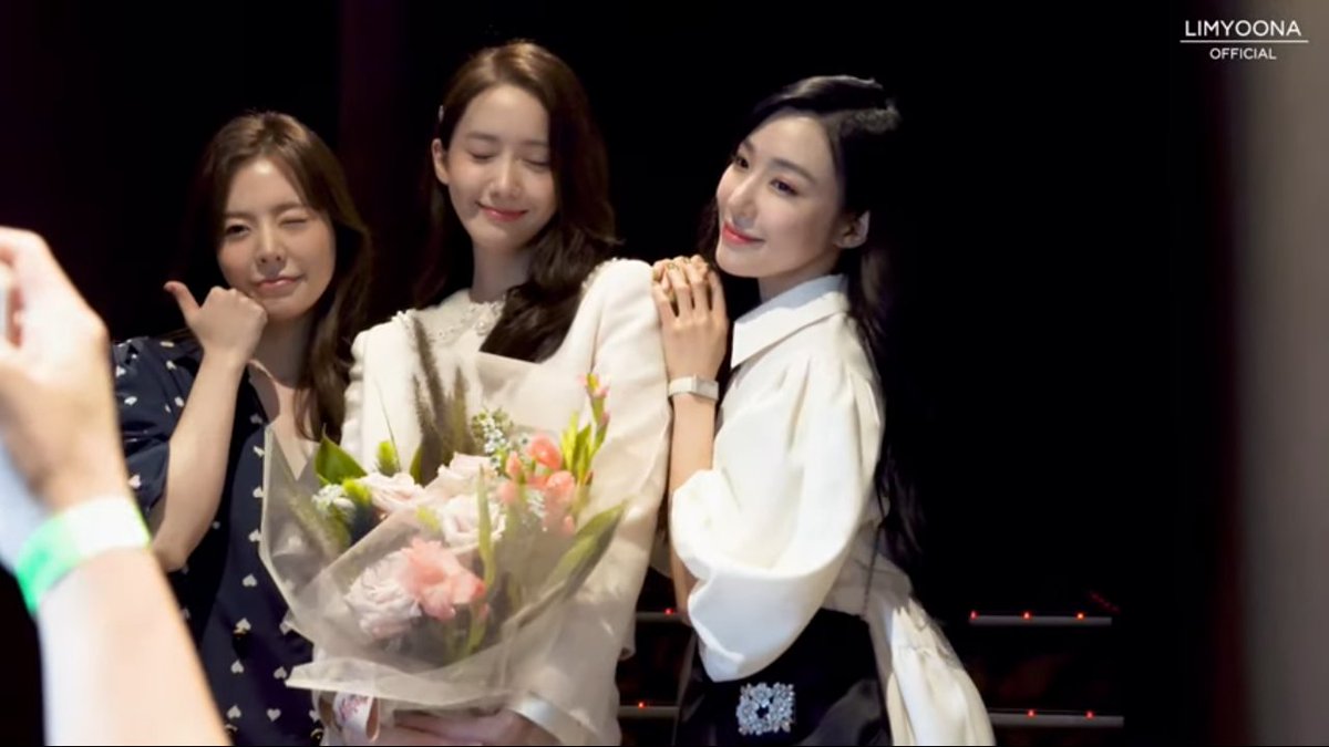 About_YoonaID's tweet photo. 210924 Yoona - Behind the scene miracle movie + presscon

https://t.co/ApjT9zCH5F

#Yoona https://t.co/WKHy3MyetV
