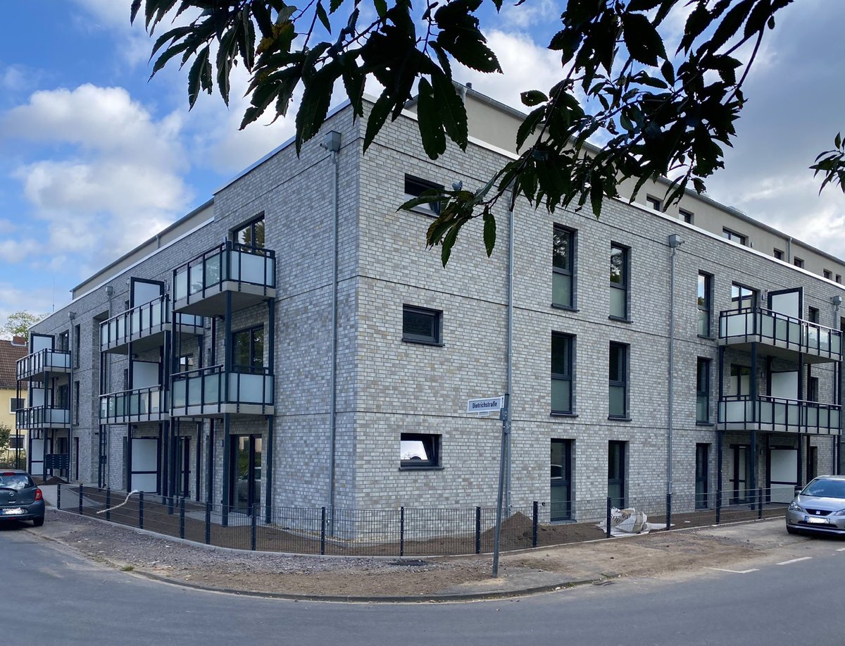 Unser #Neubau Dietrichstraße 58/60 geht in den Endspurt: Kommende Woche werden alle 36 geförderten #Wohnungen an die neuen Bewohner übergeben.