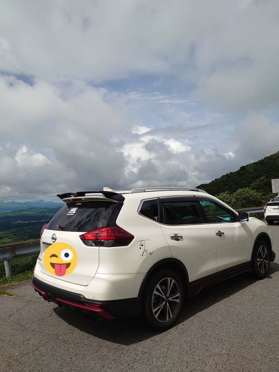 Masa2525AM's tweet photo. かなしむなー！
最後まで頑張ってる姿笑顔で見送ろうよ！
ソロがあるかもしれんし
俺らはまーちゃんがつくってきたこのエメラルドグリーンってカラーを忘れないように永遠の親衛隊であることがファンとしての魂だと思うぞい！
まーちゃんをかかげて走る22歳
まーヲタでした https://t.co/L85pKQSJ5z
