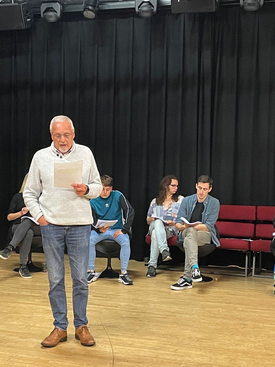 tamtamsmart's tweet photo. What an amazing first rehearsal! #onenightwithmarilyn will be at the @HarlowPlayhouse on the 7th October. Please book your free tickets to come and see our Rehearsed Reading! 
#directorslife #performerslife #marilynmonroe
What a cast!!  
https://t.co/RZ0Y8aStsH https://t.co/xejd8xAm1j