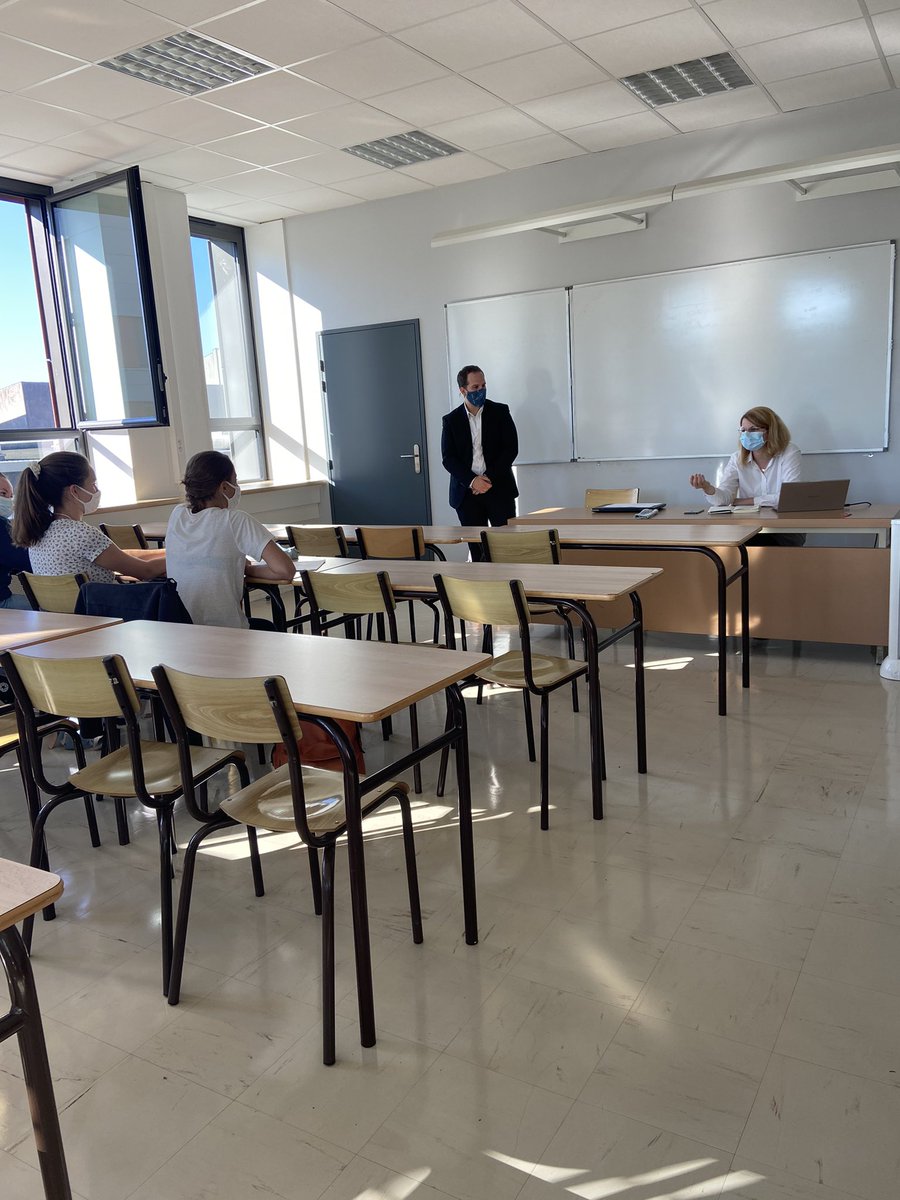 AssoPPP_'s tweet photo. Le PPP a réalisé son premier atelier, nous vous attendons nombreux pour le prochain atelier d’art oratoire animé par @NelsonOllard le jeudi 14 octobre à 18h, salle B027. 🧑‍🏫🗣 https://t.co/oCbvK4bOBz