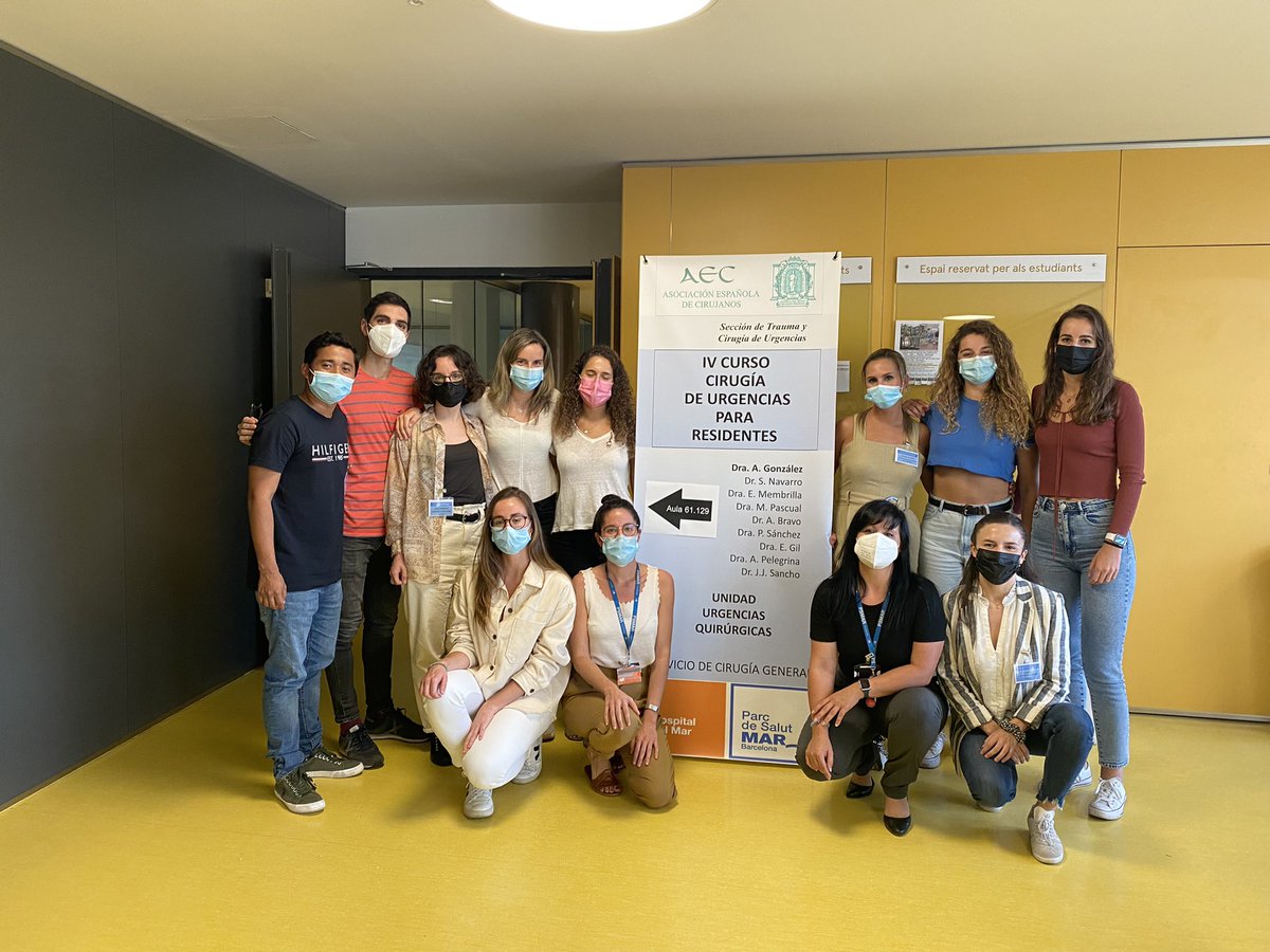 AMGC_Surg's tweet photo. Finalizado el primer curso presencial de Cirugía de Urgencias para residentes. ¡Qué privilegio volver a los cursos presenciales! Ánimo con los siguientes a todas las sedes @hospitaldelmar @m_pera_roman @aecirujanos @StcuaeC @aecformacion @estesonline @WSESurgery @UrgenPSMar https://t.co/7xPe07ZueC