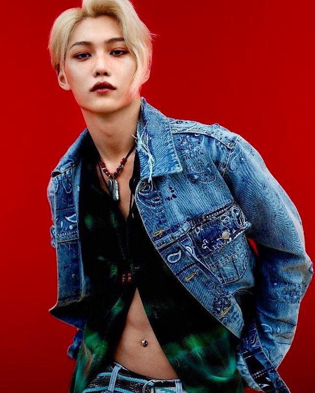 danielaclove1's tweet photo. Like a model 😆 Lixie is so handsome in blue outfits 💙✨

#stayselcaday #SSD #STAY #FELIX #Felix #StrayKids   #SKZ #blue #SKZ  @Stray_Kids #selcaday #StaySelcaDay #스키즈 #스테이 https://t.co/HMBiW2O3WD