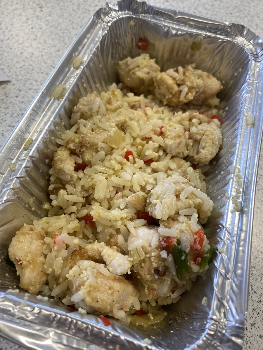 PGSHWB's tweet photo. Our sports nutrition classes were making salt and pepper chicken with fried rice today… the perfect fakeaway for a Friday night 😋 we were focussing on how micronutrients impact on performance 🏃🏃‍♀️ #pgs5 #enjoyableactivities #clearpurpose https://t.co/d9L61BFB3q