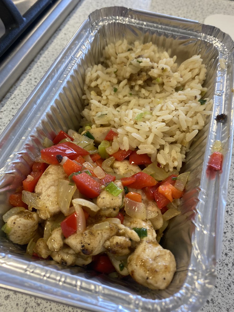 PGSHWB's tweet photo. Our sports nutrition classes were making salt and pepper chicken with fried rice today… the perfect fakeaway for a Friday night 😋 we were focussing on how micronutrients impact on performance 🏃🏃‍♀️ #pgs5 #enjoyableactivities #clearpurpose https://t.co/d9L61BFB3q