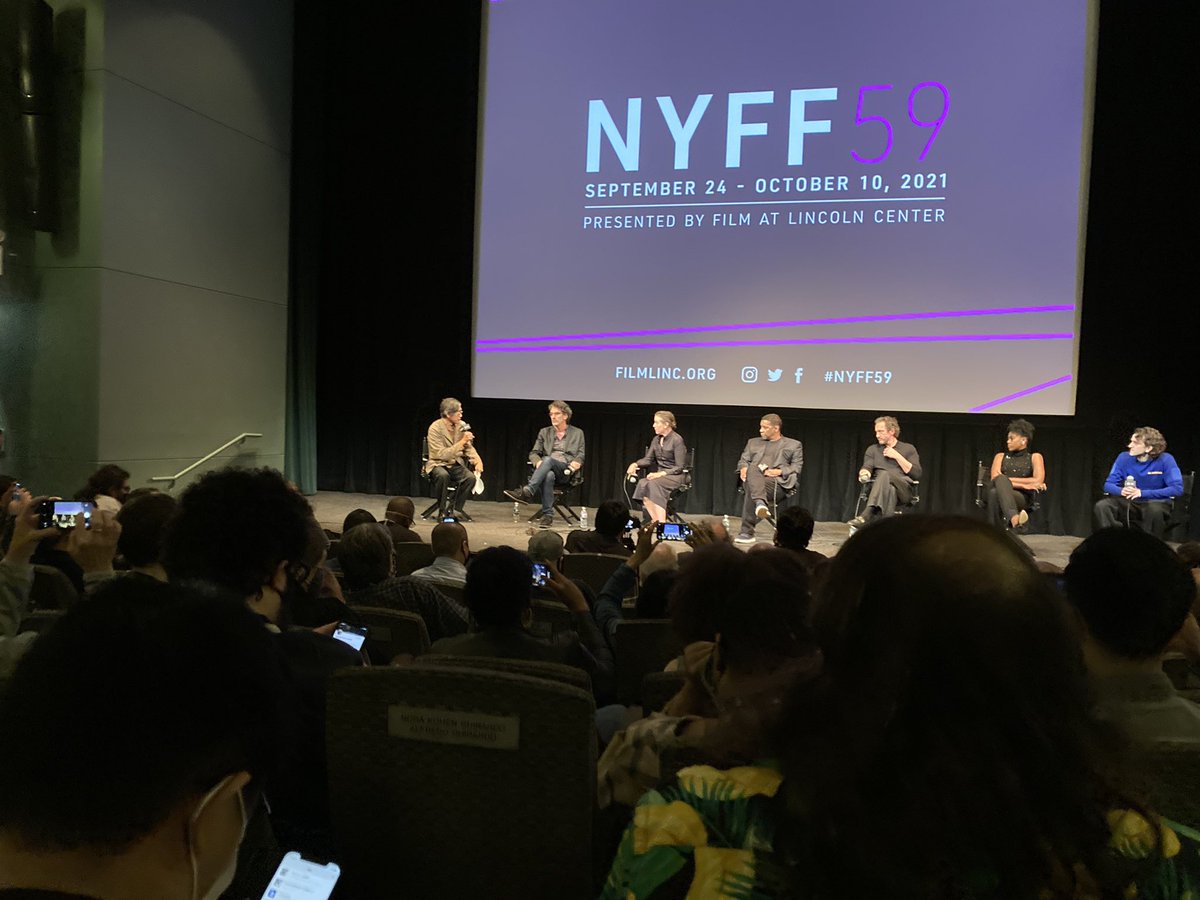 Anne Thompson tweet media