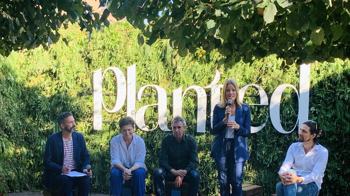 QuietMark's tweet image. Quiet Mark CEO, Poppy Szkiler on the Planted - Toxic Cities panel with Kerem Asfuroglu (#DarkSource), Georgia Elliot Smith (#Element4) and Trewin Restorick (@hubbubUK), with host, @Oliver_Heath