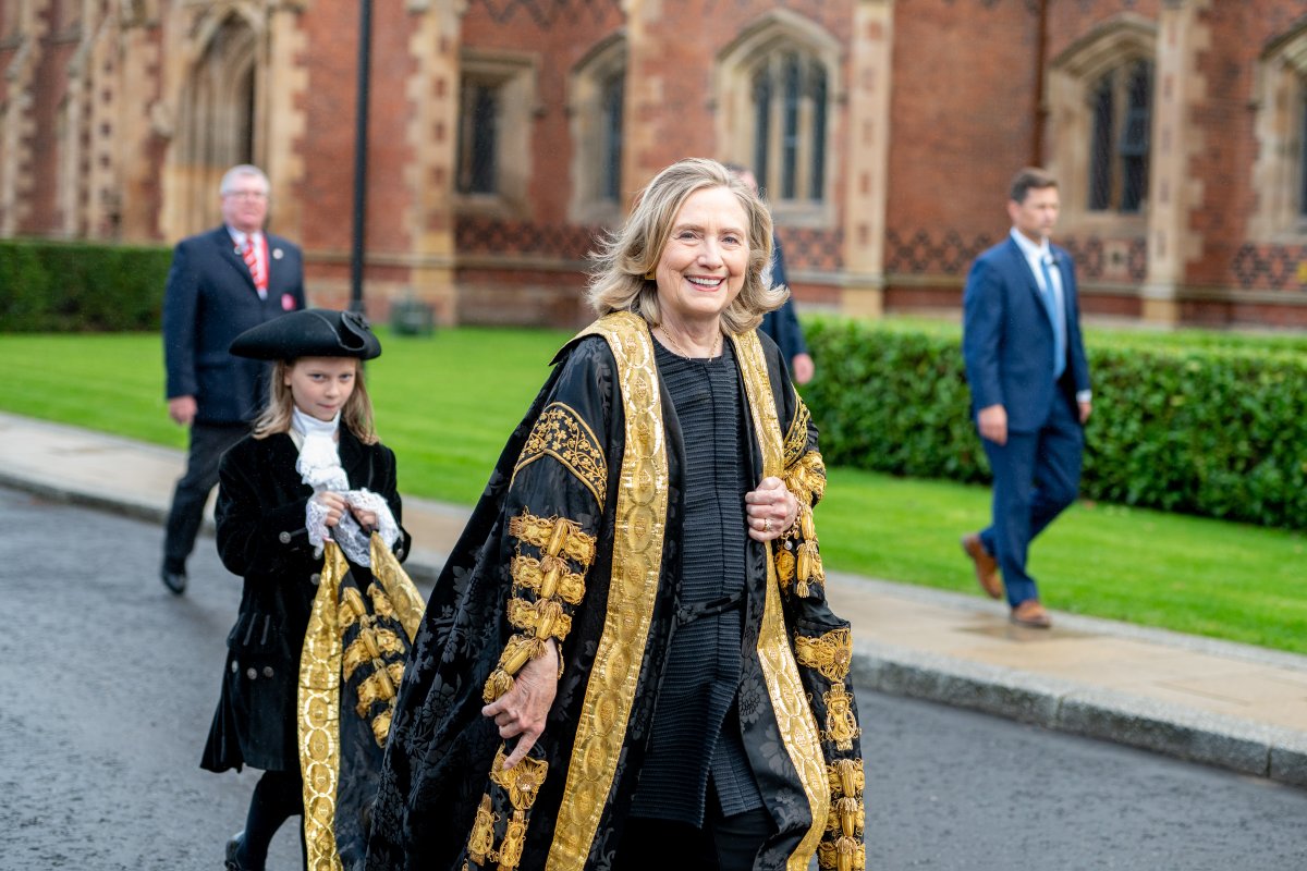 Today we welcomed Secretary <a href="/HillaryClinton/">Hillary Clinton</a> as the first ever female Chancellor of Queen's University Belfast.

#LoveQUB