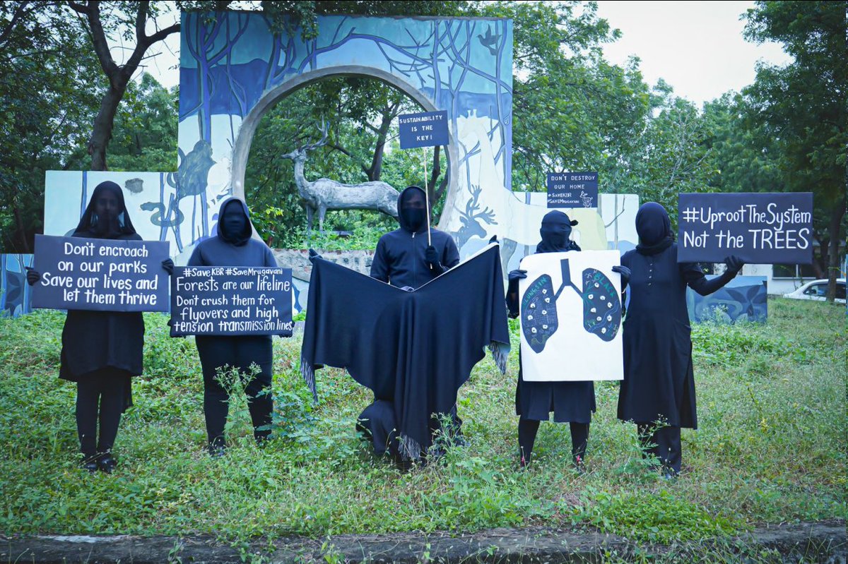 Fridays4future's tweet image. Across India, climate strikers are demanding the government to stop large scale deforestation, stop auctions of coal, withdraw the draft EIA 2020 which makes it easier for projects to be excused for destroying the environment and strengthen environmental laws!

#UprootTheSystem