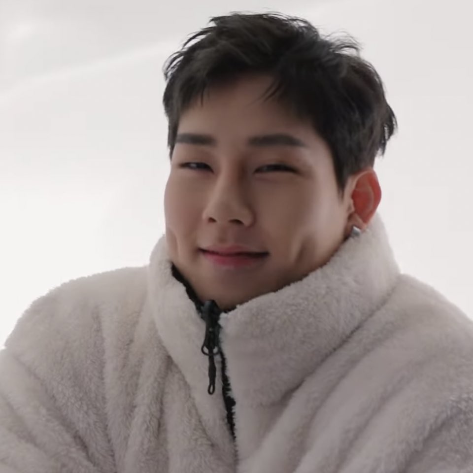 jooheonspace's tweet photo. My huge baby 🤍 
#주헌 @OfficialMonstaX https://t.co/kZEgcZOz0X