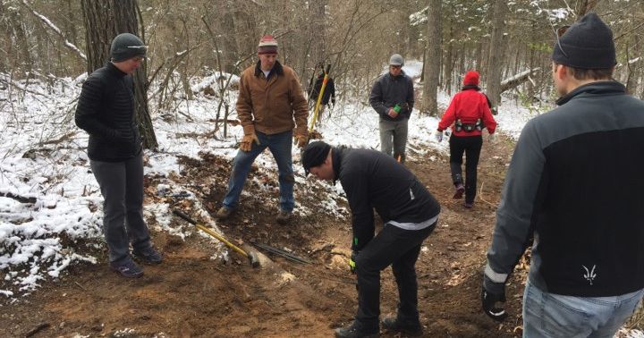 MiStateParks's tweet photo. The Potowatomi Mountain Biking Association volunteers maintain and build multiple DNR mountain biking trails in southeast Michigan. Thank you to all our volunteers! Visit https://t.co/f6iBjtm3BW to learn more and support their efforts. #MichiganTrailsWeek https://t.co/ewQWthQXvd
