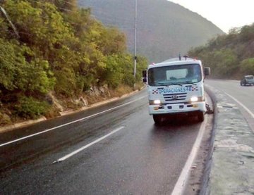 mintransporteve's tweet photo. #MPPTInforma✈️ La clase obrera de @IAIM_VE realizó mantenimiento, lavado profundo de los túneles y espacios de la Autopista Caracas - La Guaira, con Motobarredora recuperada con mano de obra 100% #IAIM, en el marco del Plan #GranCaracasPatriotaBellaYSegura. https://t.co/wpWtLUXtsw