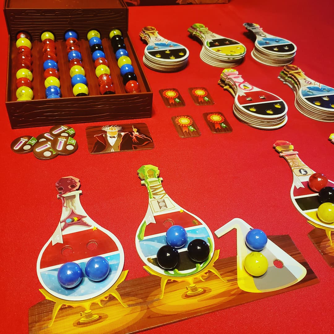 MesaAriPy's tweet photo. Potion Explosion
.
.
.
#potionexplosion #boardgame #boardgames #juegosdemesa #jeuxdesociete #tabletopgame #bgg #boardgamegeek #asuncion #paraguay #py https://t.co/YwUAN7vADB https://t.co/Ill8xxf84s