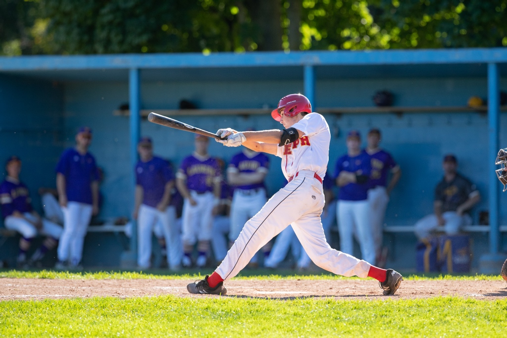 guelph_gryphons's tweet photo. ⚾ #PhotoGalleryFriday with our @GryphsBaseball Team! 🔥 #GryphonPride 

📷 Full Gallery ➡️ https://t.co/1ktEpbwkQk https://t.co/rB9UMxYVp7