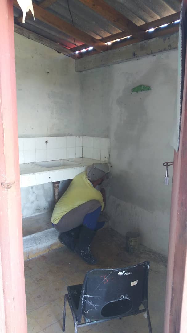 En el centro José Luis Robau López se alistan los preparativos para el reinicio del curso escolar, trabajadores laboran en actividades de higienización y embellecimiento <a href="/Jenny96324990/">Jenny Perera Perez</a> <a href="/liemodpe/">liemo@dpe.vc.rimed.cu</a> <a href="/FarinaEstevez/">Yoandry Fariña Estévez</a> <a href="/MarielaAcostaM1/">Mariela Acosta Mesa</a> <a href="/Arochaelien1/">Subdirectora Municipal DME Santo Domingo VC</a>