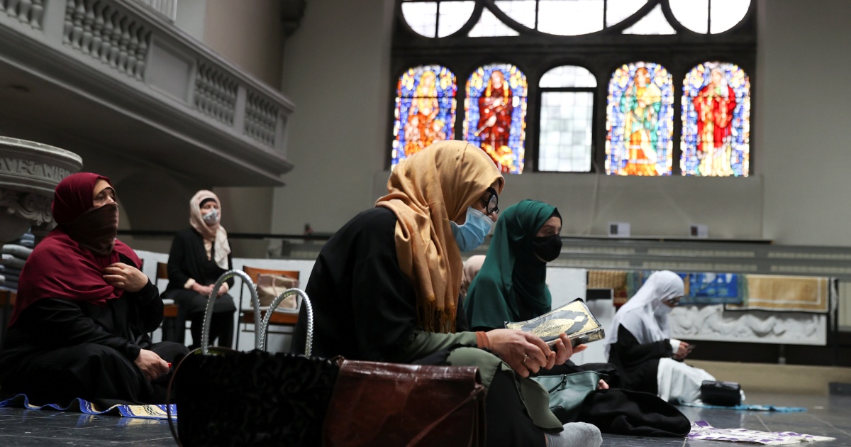 "I was rejected [from the job]."

Muslim women struggle with Germany’s ‘hijab ban’ in workplaces aje.io/fz3sun