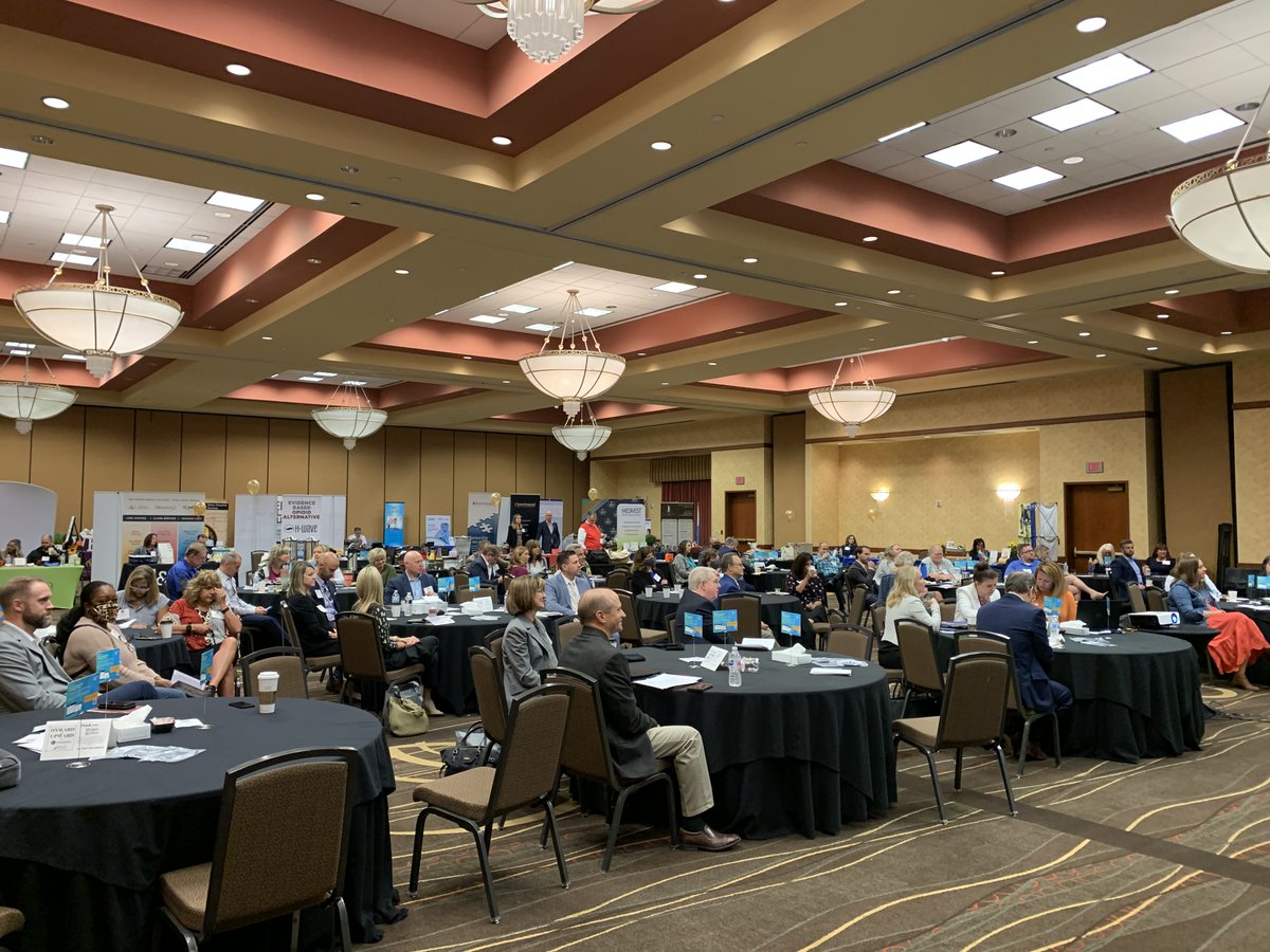 TNCommerceInsur's tweet photo. Thank you to the Tennessee Self-Insurers' Association! This morning, TDCI Deputy Commissioner @tobycompton shared an overview of our department during the TNSIA's conference and how we support @GovBillLee's vision to make Tennessee more economically competitive. #insurance https://t.co/kYN7OliDpB