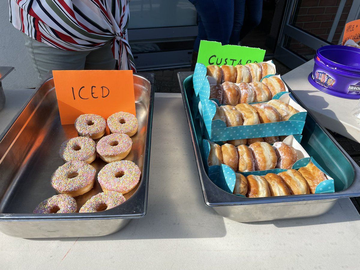 dsat_the's tweet photo. Huge thanks to @Morrisons in Devizes for donating doughnuts to be sold by our PTFA. Lots of happy faces on a Friday! #fridaytreat #teamtrinity https://t.co/CPRoZSr5xa