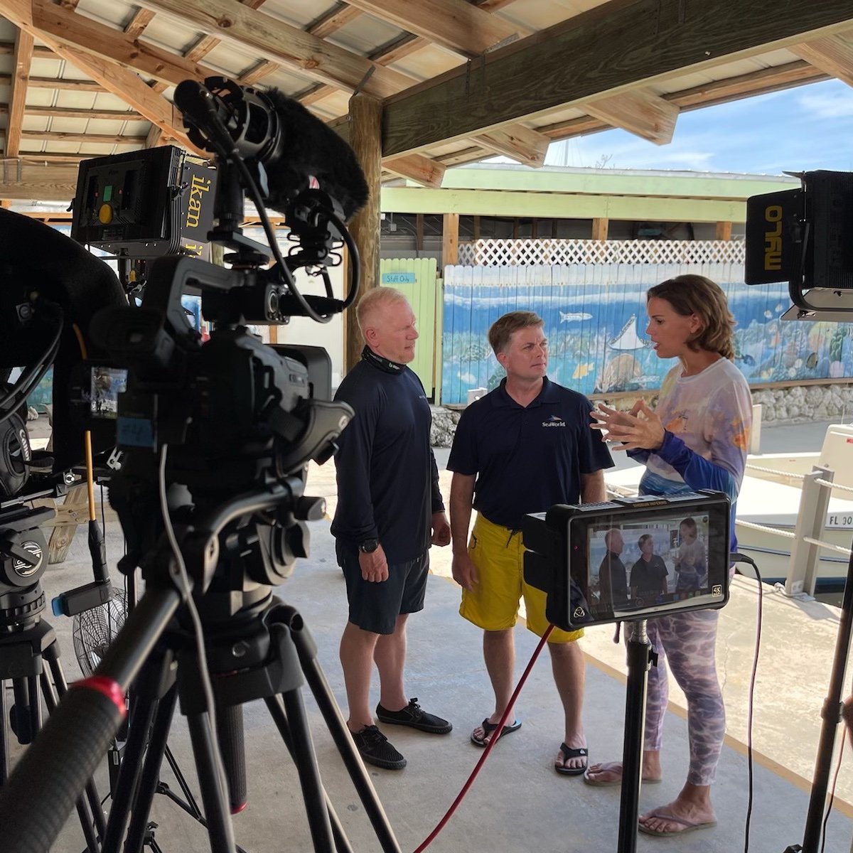 BrightmarkE's tweet photo. 👀📸 Some #BTS photos from something exciting we're working on with @GuyHarveyOcean and @OceanFirstEdu, featuring our "Head Changemaker" @bobpowell_. What do you think we're cooking up? Let us know in the comments! 🐙🐬🐠🦈🐡🐋 #ReimagineWaste #OceanLove #OceansFirst https://t.co/fY1RC5axWm