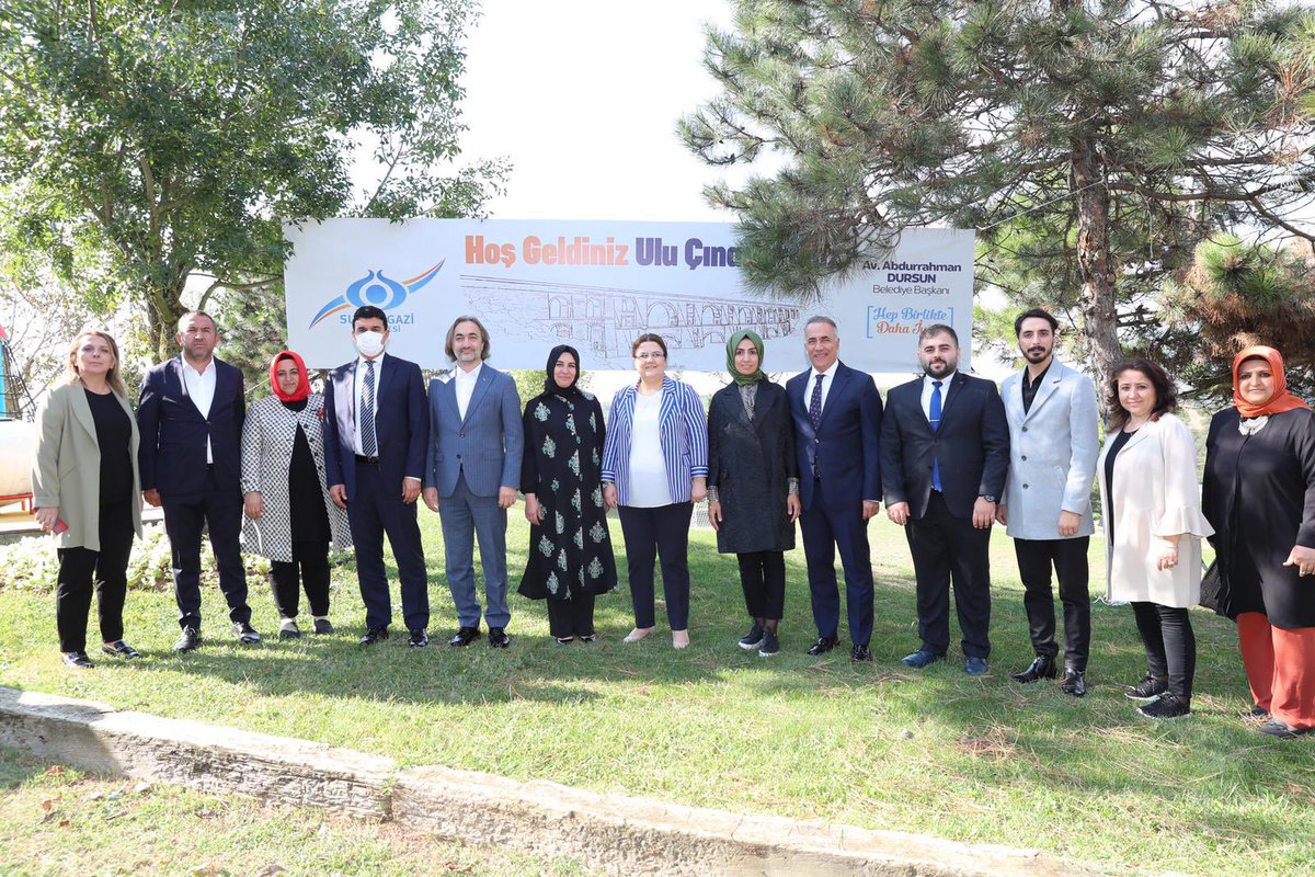 syigitoglu18's tweet photo. Aile ve Sosyal Hizmetler Bakanımız @deryayanikashb'ın katılımıyla başımızın tacı kıymetli büyüklerimiz ile bir araya gelererek, gönüller arası köprü kurduk.

Çınarlarımızın tecrübelerinden istifade etmeye devam edeceğiz.

Rabbim sağlık ve huzur dolu bir ömür nasip etsin. https://t.co/zHReJmk8LD