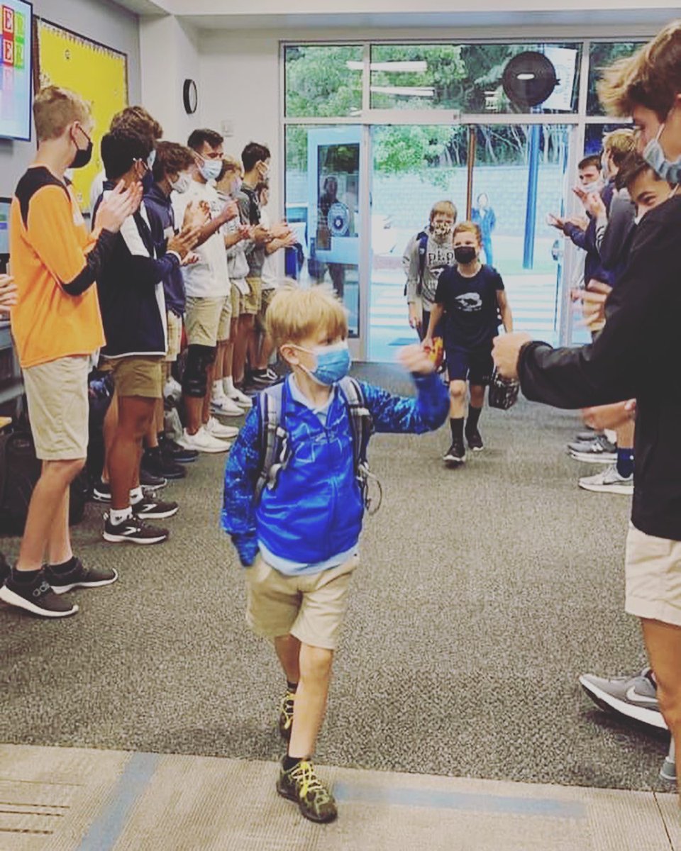 The squad stepped up this morning to greet students as they walked into the Lower School. 💙💙💙 Special opportunity at our K-12 campus #startwithhello #sandyhookpromise #PLPsoccerfamily #fistbumps #everyonematters #thesmallthings <a href="/PineLakePrep/">Pine Lake Prep</a> <a href="/PLP_Athletics/">Pine Lake Sports Fans</a> <a href="/PLPCounseling/">PLP Counseling Corner</a>
