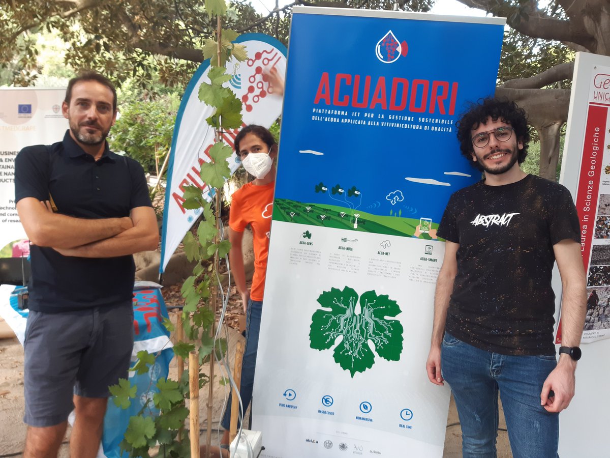 Massimo_Barbaro's tweet photo. Il progetto @acuadori alla Notte  dei Ricercatori @univca #sharpernight https://t.co/YKbBfqmbQL