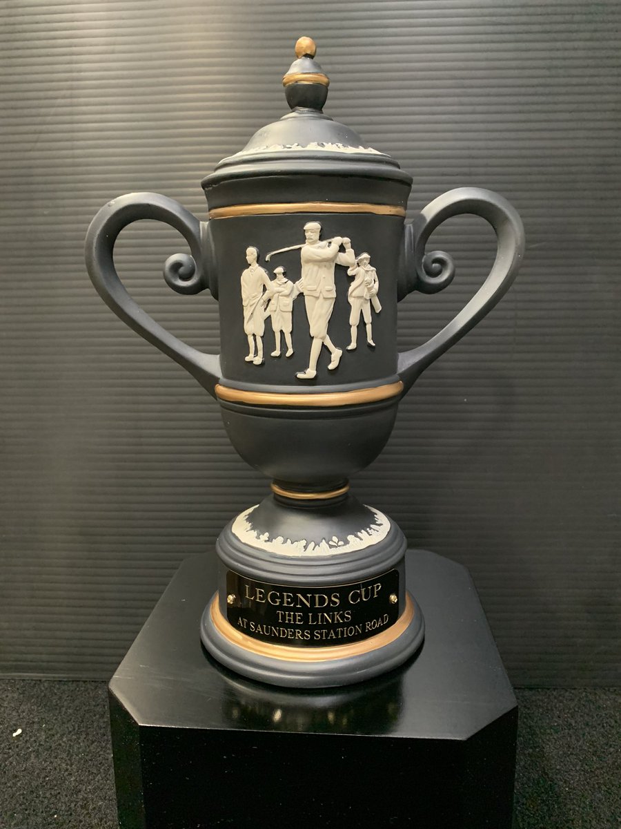 Trophies2Go tweet media