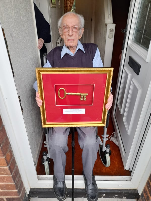 Great to be part of the presentation of the newly formed "Key to the Village of Llay" award to Geoff Patrick. Thank you to <a href="/MayorOfWrexham/">Mayor of Wrexham</a> for coming along too. At 105 years young, Geoff is not just Llay &amp; <a href="/wrexham/">Wrexham.com</a>`s oldest man, but the oldest man in Wales. Well done Geoff. 👏👏