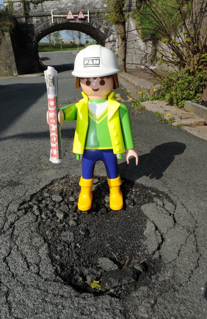 Pothole_Pete's tweet photo. @CarlEveCrime not all of us are on facebook Karl
I read it on the erald https://t.co/JMMLQ9Wy2J