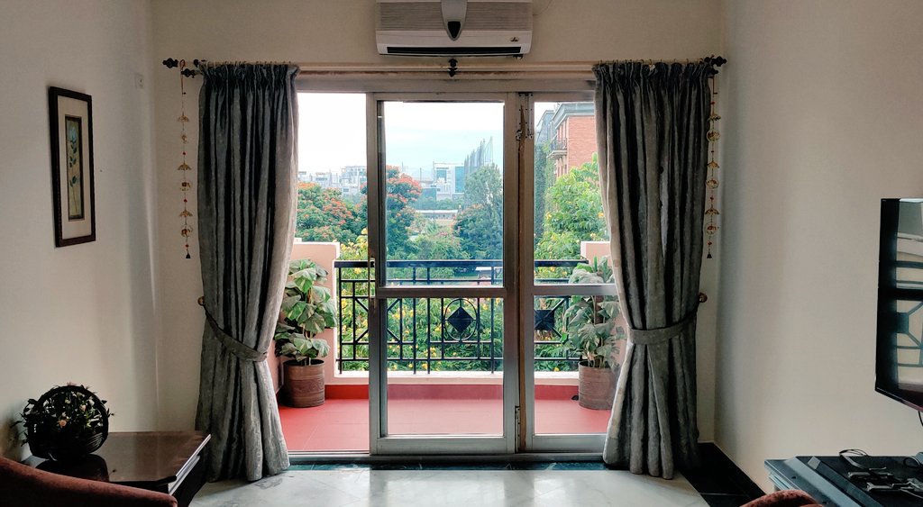 charmiekapoor's tweet photo. Launching my Rs.499/- cohort based course on how to find a home in Bangalore. Includes:
 
• case studies on optimising location vs budget
• insights from previously failed deals
• 1:1 sessions with seasoned brokers
• how to cope with rejections
• Bonus tips for bachelors https://t.co/QkMN55wuUb